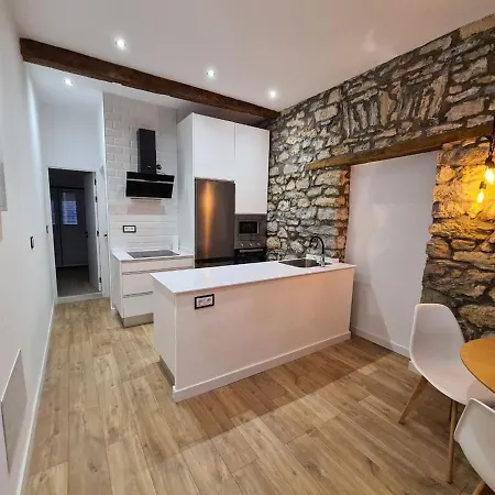 Apartment R2R - Apartamentos En El Centro De Gijon - 119E1 *